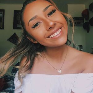 Meet your Posher, Renata